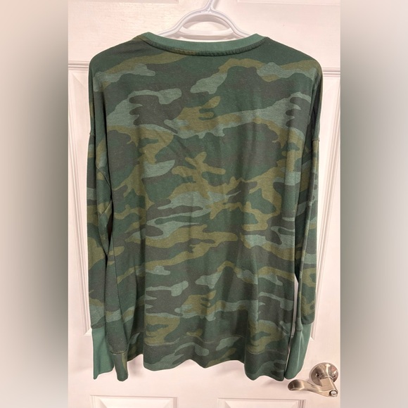 Activ8 Green Camouflage Print Long Sleeve Sweater, Woman Size Large - Picture 5 of 7
